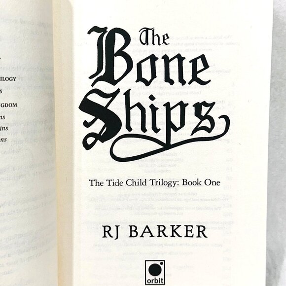 The Bone Ships By RJ Barker - Tide Child Trilogy - Book One (2022) - Picture 2 of 5